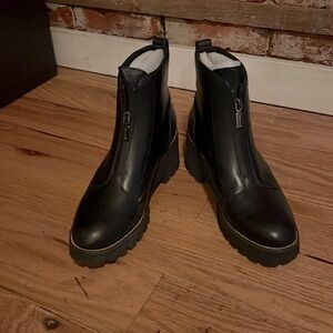 Blondo Drew black leather wedge bootie